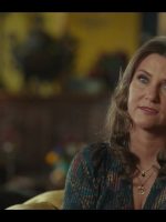 Hoàng Tộc Nổi Loạn: Câu Chuyện Tình Khó Tin