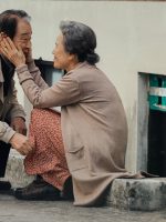 Điều Ba Mẹ Không Kể